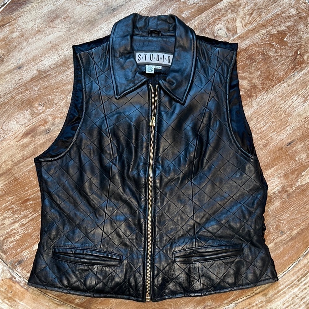 STUDIO SIENA Black Leather Moto Vest Quilted Satin Back M